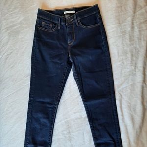 Levi’s 311 Shaping Skinny Jean Stretch Size 26